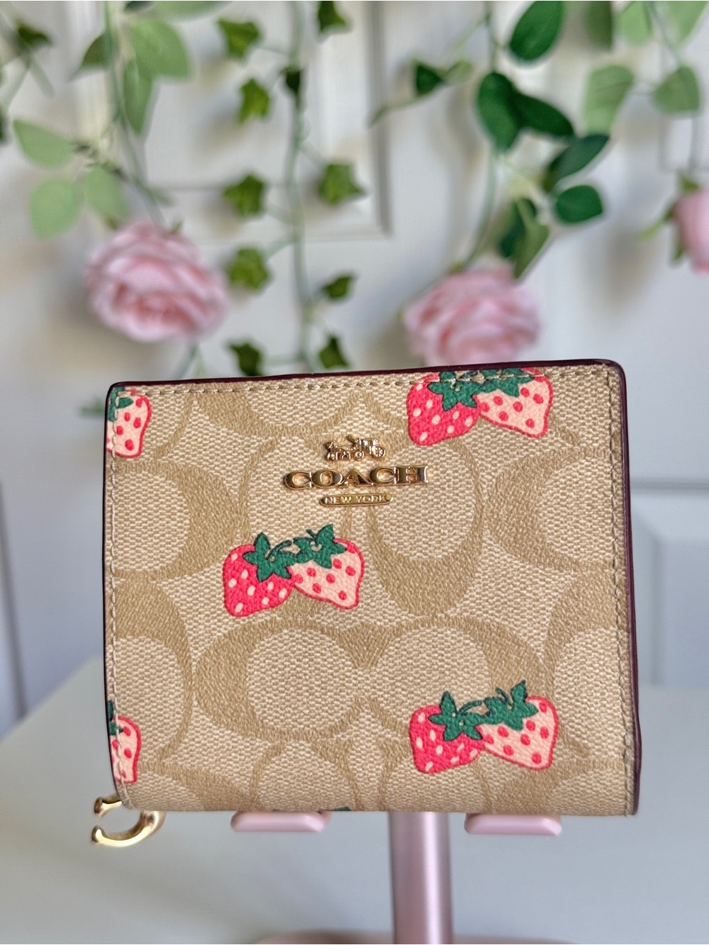 Coach strawberry wallet - Picture 1 of 5